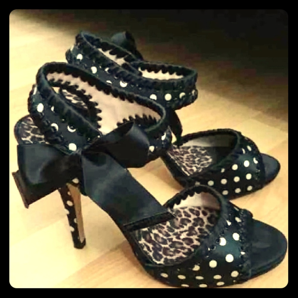 Betsey Johnson Heels Black & White Polka Dots 7.5
